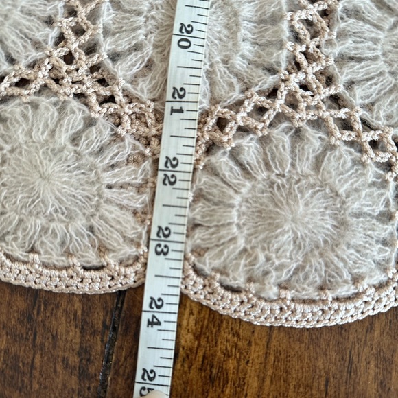 Friendly | Vintage Hand Crocheted Beige Mohair Wool Cardigan Sweater - Picture 7 of 7